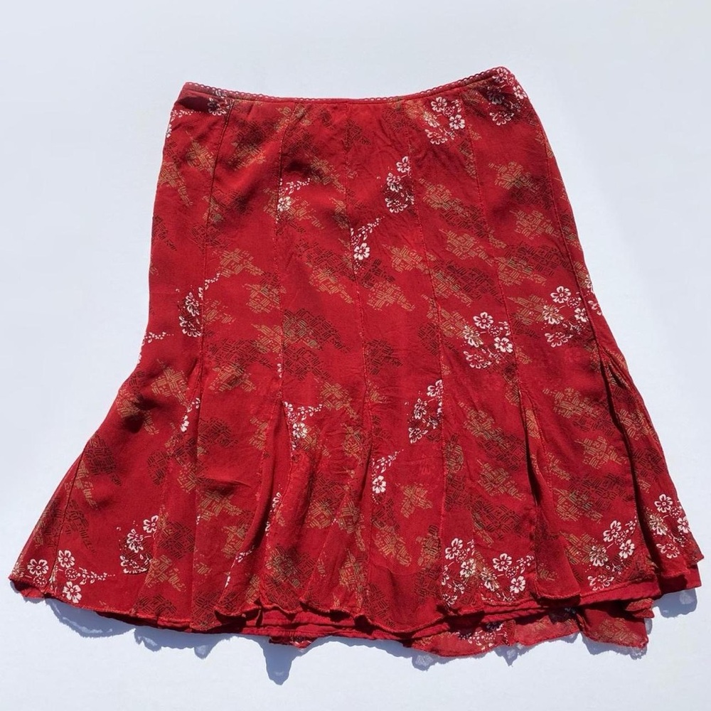Style & Co Red floral print mid length flowy skirt Women's Size 6P Cottage